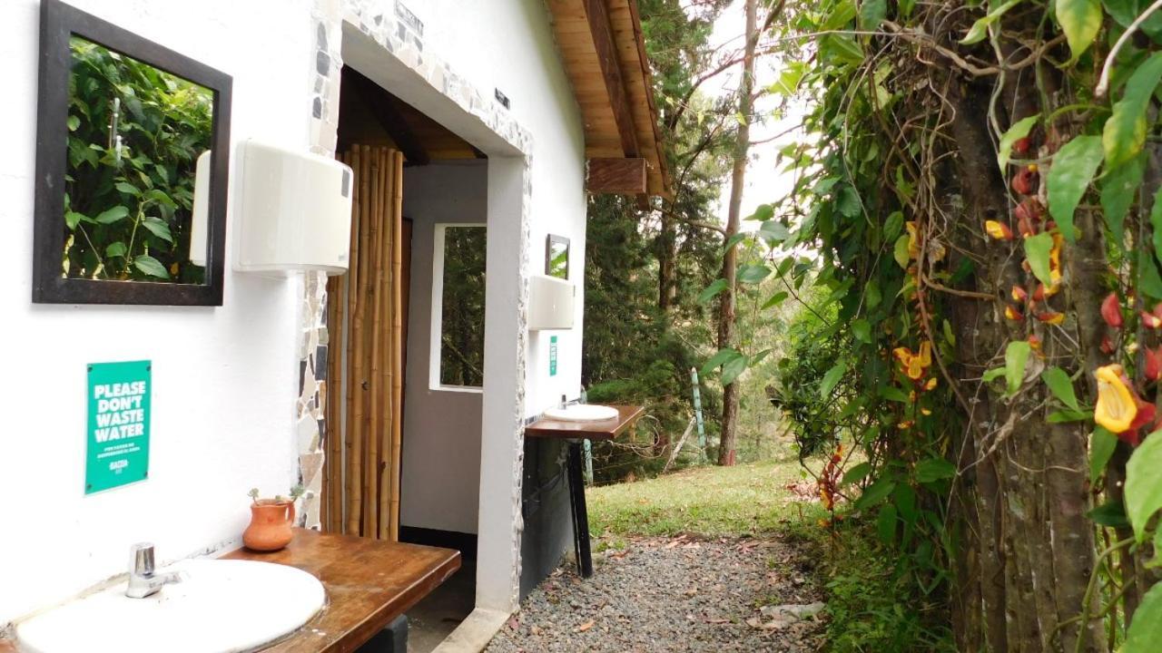 Bacoa Hostel Guatape Exterior photo